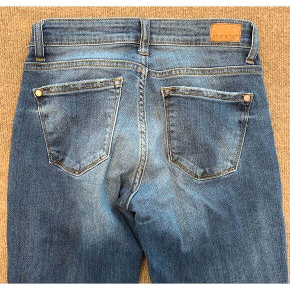 Judy Blue Jeans Womens 5/27 Boyfriend Distresed Stretch Whiskered Relaxed Denim - Picture 2 of 9
